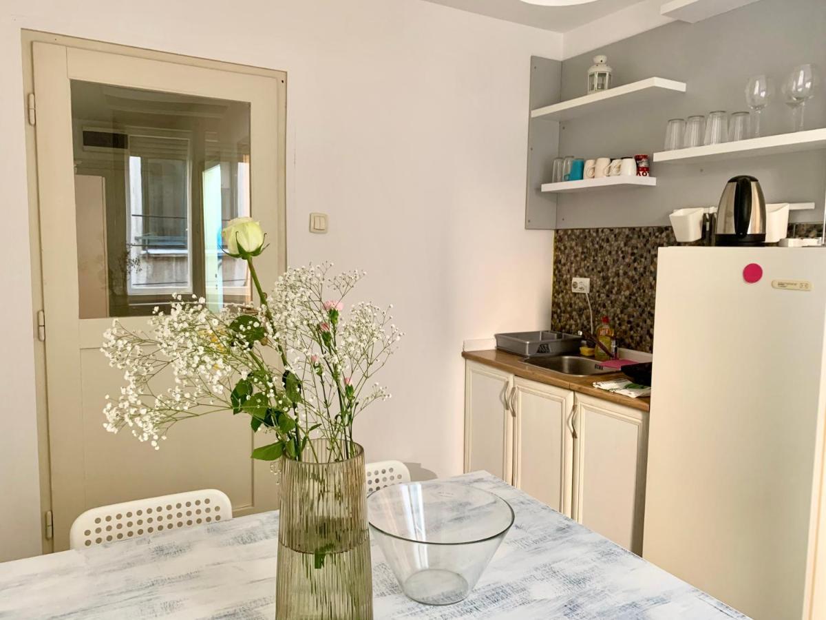 Star Apartment 2 Beograd Bagian luar foto